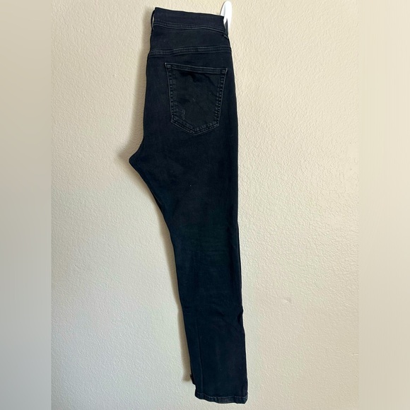 C’est Normal Jeans - Picture 3 of 4